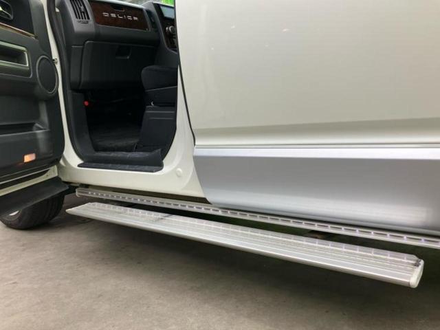 デリカＤ：５ ４ＷＤシャモニー　保証書／社外　ＳＤナビ／両側電動スライドドア／シートヒーター　前席／オートステップ／ドライブレコーダー　社外／ヘッドランプ　ＨＩＤ／Ｂｌｕｅｔｏｏｔｈ接続／ＥＴＣ／ＥＢＤ付ＡＢＳ／横滑り防止装置（37枚目）