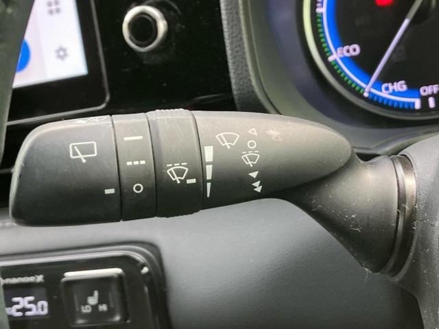 ノア ハイブリッドS-Z 新品タイヤ/保証書/純正 10インチ SDナビ/デジタルインナーミラー/トヨタセーフティセンス/両側電動スライドドア/シートヒーター 前席/車線逸脱防止支援システム/シート ハーフレザー バックカメラ(17枚目)