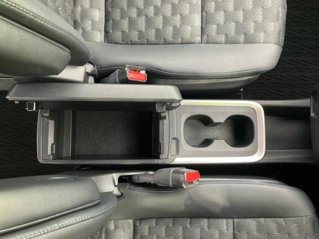 ヴォクシー ハイブリッドＳ－Ｚ　ディスプレイオーディオ＋ナビ１０．５インチ／フリップダウンモニター　純正　１４インチ／トヨタセーフティセンス／両側電動スライドドア／シートヒーター　前席／車線逸脱防止支援システム　衝突被害軽減システム（42枚目）