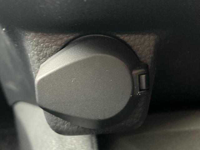 ヴォクシー ハイブリッドＳ－Ｚ　ディスプレイオーディオ＋ナビ１０．５インチ／フリップダウンモニター　純正　１４インチ／トヨタセーフティセンス／両側電動スライドドア／シートヒーター　前席／車線逸脱防止支援システム　衝突被害軽減システム（44枚目）