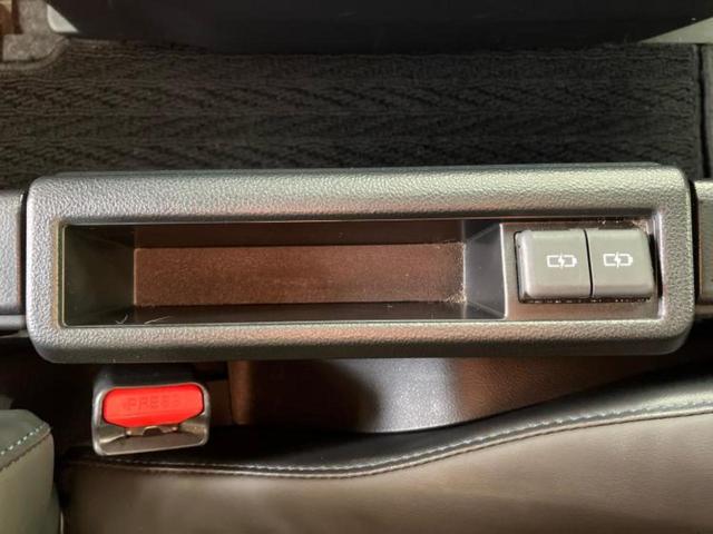 ヴォクシー ハイブリッドＳ－Ｚ　ディスプレイオーディオ＋ナビ１０．５インチ／フリップダウンモニター　純正　１４インチ／トヨタセーフティセンス／両側電動スライドドア／シートヒーター　前席／車線逸脱防止支援システム　衝突被害軽減システム（48枚目）