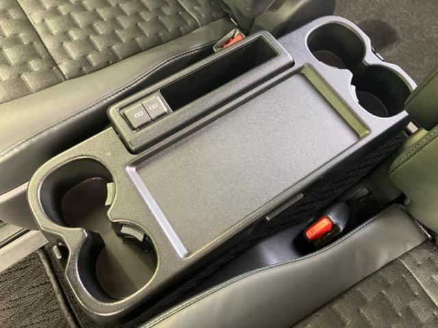 ヴォクシー ハイブリッドＳ－Ｚ　ディスプレイオーディオ＋ナビ１０．５インチ／フリップダウンモニター　純正　１４インチ／トヨタセーフティセンス／両側電動スライドドア／シートヒーター　前席／車線逸脱防止支援システム　衝突被害軽減システム（51枚目）