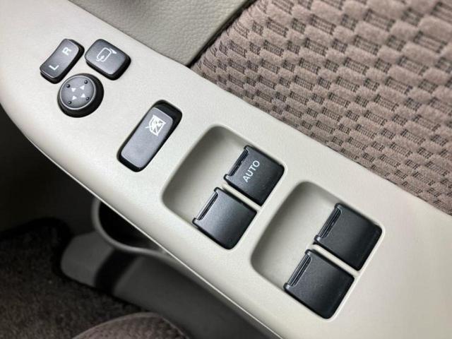 NV100クリッパーバン 4WD GX 保証書/EBD付ABS/禁煙車/エアバッグ 運転席/エアバッグ 助手席/パワーウインドウ/キーレスエントリー/パワーステアリング/ワンオーナー/マニュアルエアコン/取扱説明書/ユーザー買取車 4WD(31枚目)