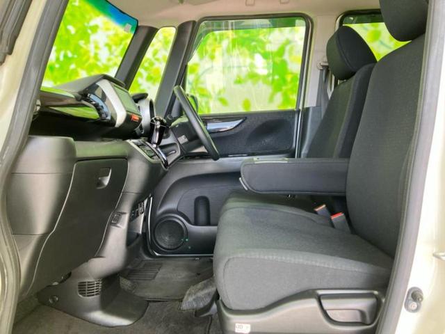 Ｎ－ＢＯＸカスタム ＳＳブラックスタイルパッケージ　新品タイヤ／保証書／純正　ＳＤナビ／シティーブレーキアクティブシステム（ホンダ）／両側電動スライドドア／シートヒーター　前席／ヘッドランプ　ＨＩＤ／Ｂｌｕｅｔｏｏｔｈ接続／ＥＴＣ　ワンオーナー（7枚目）