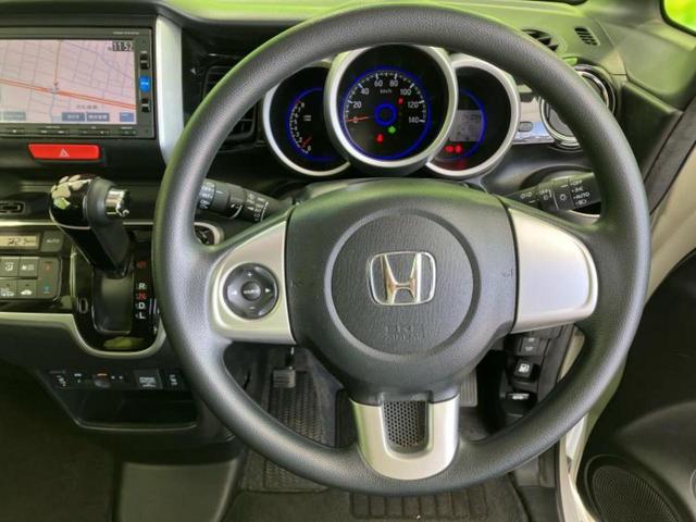 Ｎ－ＢＯＸカスタム ＳＳブラックスタイルパッケージ　新品タイヤ／保証書／純正　ＳＤナビ／シティーブレーキアクティブシステム（ホンダ）／両側電動スライドドア／シートヒーター　前席／ヘッドランプ　ＨＩＤ／Ｂｌｕｅｔｏｏｔｈ接続／ＥＴＣ　ワンオーナー（14枚目）