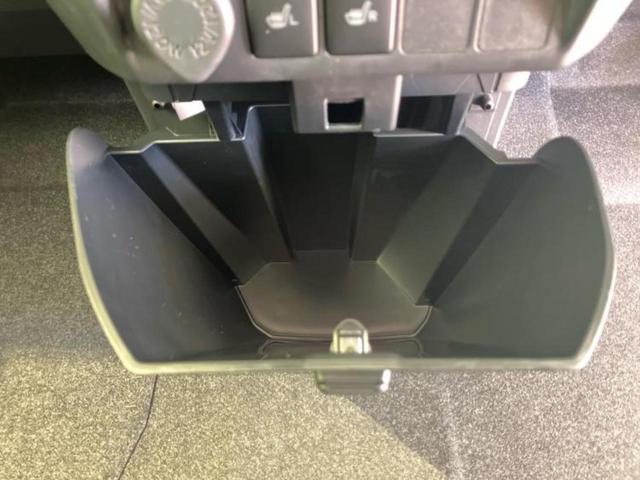 ルーミー カスタムＧ－Ｔ　保証書／ディスプレイオーディオ９インチ／スマートアシスト（トヨタ・ダイハツ）／両側電動スライドドア／シートヒーター　前席／パノラミックビューモニター／車線逸脱防止支援システム／登録済未使用車　ターボ（45枚目）