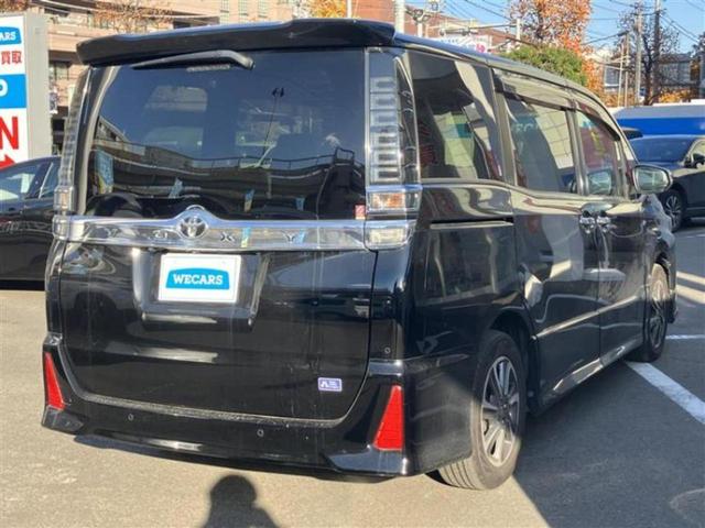 ヴォクシー ZSキラメキ3 純正 9インチ メモリーナビ/トヨタセーフティセンス/両側電動スライドドア/車線逸脱防止支援システム/シート ハーフレザー/ドライブレコーダー 前後/ヘッドランプ LED/USBジャック バックカメラ(3枚目)