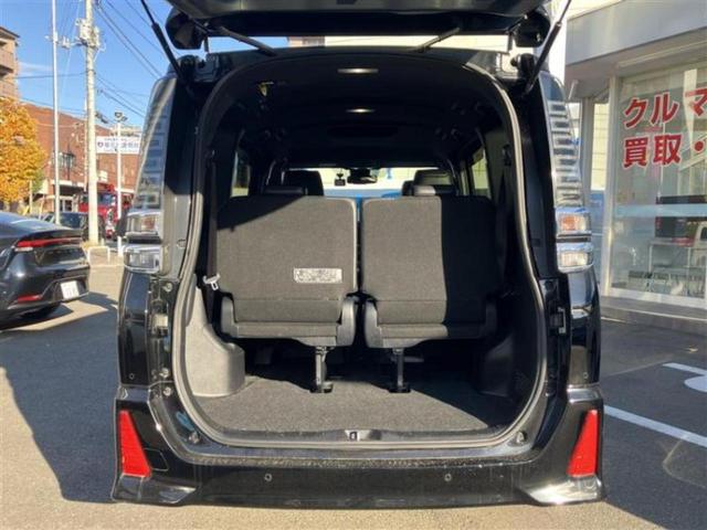 ヴォクシー ZSキラメキ3 純正 9インチ メモリーナビ/トヨタセーフティセンス/両側電動スライドドア/車線逸脱防止支援システム/シート ハーフレザー/ドライブレコーダー 前後/ヘッドランプ LED/USBジャック バックカメラ(8枚目)