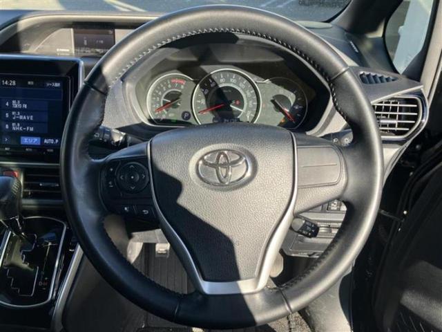 ヴォクシー ZSキラメキ3 純正 9インチ メモリーナビ/トヨタセーフティセンス/両側電動スライドドア/車線逸脱防止支援システム/シート ハーフレザー/ドライブレコーダー 前後/ヘッドランプ LED/USBジャック バックカメラ(12枚目)