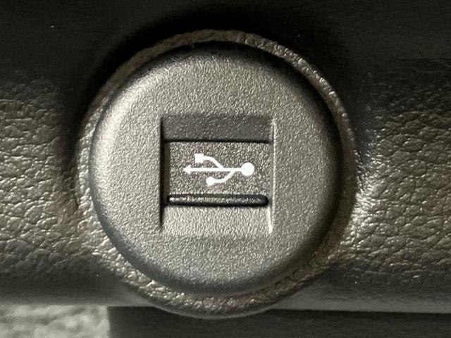 ＷＥＣＡＲＳでは各商談席に大型モニターをご用意しております！見やすい大画面でゆったりと全国の在庫をご覧いただけます！是非ご来店お待ちしております！