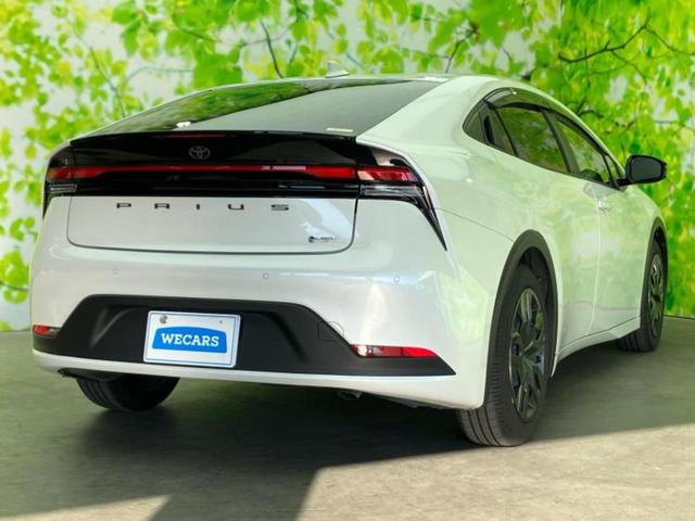 プリウス Ｇ　保証書／ディスプレイオーディオ８インチ／トヨタセーフティセンス／シートヒーター　前席／車線逸脱防止支援システム／ドライブレコーダー　前後／ヘッドランプ　ＬＥＤ／ＵＳＢジャック　衝突被害軽減システム（3枚目）