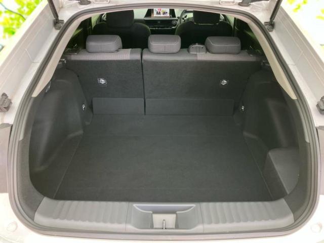 プリウス Ｇ　保証書／ディスプレイオーディオ８インチ／トヨタセーフティセンス／シートヒーター　前席／車線逸脱防止支援システム／ドライブレコーダー　前後／ヘッドランプ　ＬＥＤ／ＵＳＢジャック　衝突被害軽減システム（20枚目）