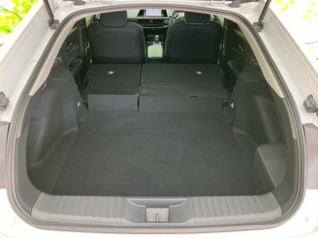 プリウス Ｇ　保証書／ディスプレイオーディオ８インチ／トヨタセーフティセンス／シートヒーター　前席／車線逸脱防止支援システム／ドライブレコーダー　前後／ヘッドランプ　ＬＥＤ／ＵＳＢジャック　衝突被害軽減システム（21枚目）