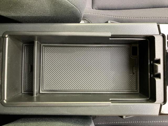 プリウス Ｇ　保証書／ディスプレイオーディオ８インチ／トヨタセーフティセンス／シートヒーター　前席／車線逸脱防止支援システム／ドライブレコーダー　前後／ヘッドランプ　ＬＥＤ／ＵＳＢジャック　衝突被害軽減システム（46枚目）