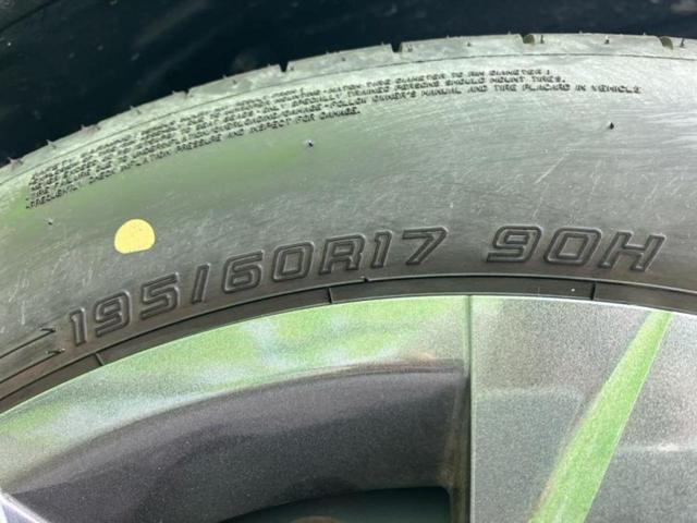 プリウス Ｇ　保証書／ディスプレイオーディオ８インチ／トヨタセーフティセンス／シートヒーター　前席／車線逸脱防止支援システム／ドライブレコーダー　前後／ヘッドランプ　ＬＥＤ／ＵＳＢジャック　衝突被害軽減システム（61枚目）