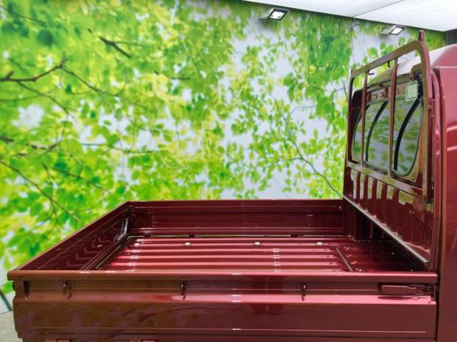 ハイゼットトラック ４ＷＤジャンボエクストラ　保証書／スマートアシスト（トヨタ・ダイハツ）／車線逸脱防止支援システム／登録済未使用車／ヘッドランプ　ＬＥＤ／ＥＢＤ付ＡＢＳ／横滑り防止装置／アイドリングストップ／エアバッグ　運転席　４ＷＤ（5枚目）