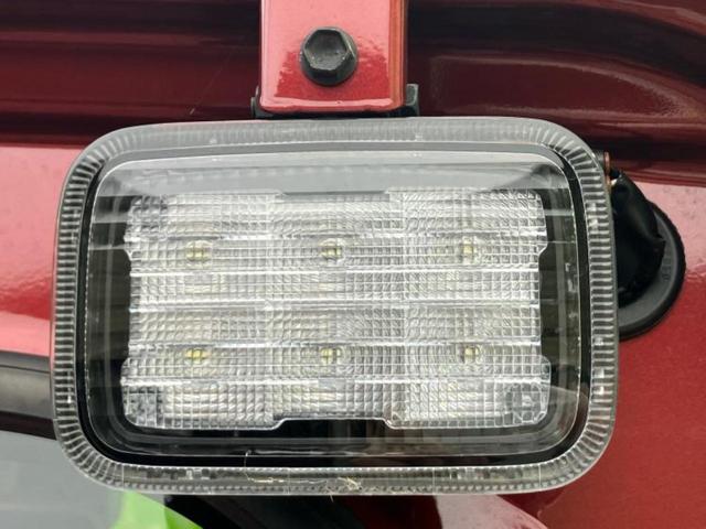 ハイゼットトラック ４ＷＤジャンボエクストラ　保証書／スマートアシスト（トヨタ・ダイハツ）／車線逸脱防止支援システム／登録済未使用車／ヘッドランプ　ＬＥＤ／ＥＢＤ付ＡＢＳ／横滑り防止装置／アイドリングストップ／エアバッグ　運転席　４ＷＤ（27枚目）