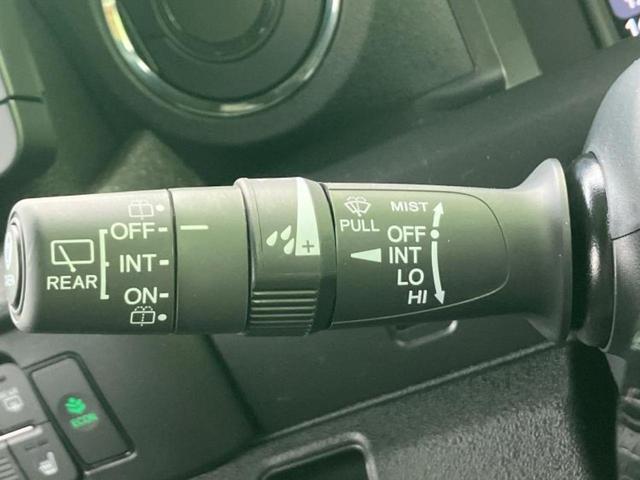 N-BOXカスタム ターボコーディネートスタイル2トーン 保証書/純正 9インチ ナビ/ホンダセンシング/両側電動スライドドア/シートヒーター 前席/マルチビューカメラシステム/車線逸脱防止支援システム/届出済未使用車/ヘッドランプ LED 禁煙車(18枚目)