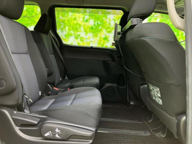 ノア Ｓｉ　保証書／社外　８インチ　ナビ／後席モニター　社外　９インチ／ヘッドランプ　ＬＥＤ／Ｂｌｕｅｔｏｏｔｈ接続／ＥＴＣ／ＥＢＤ付ＡＢＳ／横滑り防止装置／アイドリングストップ／バックモニター／フルセグＴＶ（5枚目）