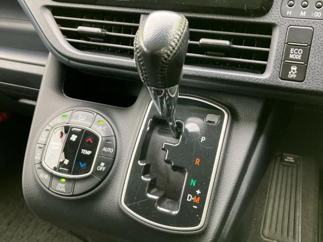 ノア Ｓｉ　保証書／社外　８インチ　ナビ／後席モニター　社外　９インチ／ヘッドランプ　ＬＥＤ／Ｂｌｕｅｔｏｏｔｈ接続／ＥＴＣ／ＥＢＤ付ＡＢＳ／横滑り防止装置／アイドリングストップ／バックモニター／フルセグＴＶ（18枚目）