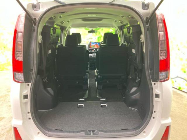 ノア Ｓｉ　保証書／社外　８インチ　ナビ／後席モニター　社外　９インチ／ヘッドランプ　ＬＥＤ／Ｂｌｕｅｔｏｏｔｈ接続／ＥＴＣ／ＥＢＤ付ＡＢＳ／横滑り防止装置／アイドリングストップ／バックモニター／フルセグＴＶ（21枚目）