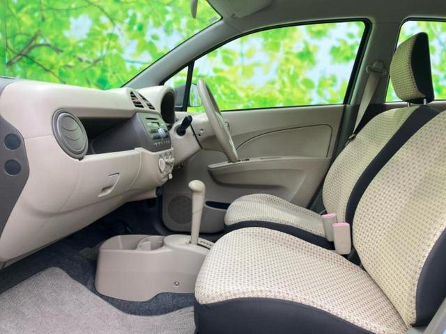 アルト Ｆ　新品タイヤ／保証書／禁煙車／エアバッグ　運転席／エアバッグ　助手席／衝突安全ボディ／パワーウインドウ／キーレスエントリー／パワーステアリング／盗難防止システム／マニュアルエアコン／取扱説明書（7枚目）