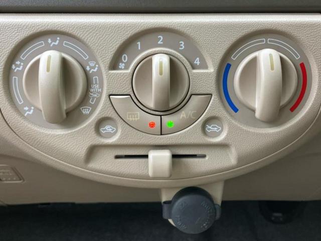 アルト Ｆ　新品タイヤ／保証書／禁煙車／エアバッグ　運転席／エアバッグ　助手席／衝突安全ボディ／パワーウインドウ／キーレスエントリー／パワーステアリング／盗難防止システム／マニュアルエアコン／取扱説明書（15枚目）