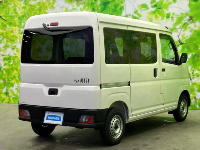 ハイゼットカーゴ デラックス　保証書／スマートアシスト（トヨタ・ダイハツ）／車線逸脱防止支援システム／登録済未使用車／ＥＢＤ付ＡＢＳ／横滑り防止装置／アイドリングストップ／エアバッグ　運転席／エアバッグ　助手席　レーンアシスト（3枚目）