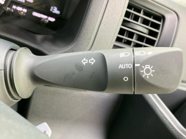 ハイゼットカーゴ デラックス　保証書／スマートアシスト（トヨタ・ダイハツ）／車線逸脱防止支援システム／登録済未使用車／ＥＢＤ付ＡＢＳ／横滑り防止装置／アイドリングストップ／エアバッグ　運転席／エアバッグ　助手席　レーンアシスト（12枚目）