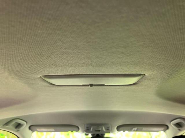 プリウス Ｓセーフティプラス　新品タイヤ／衝突安全装置／車線逸脱防止支援システム／パーキングアシスト　自動操舵／ヘッドランプ　ＬＥＤ／ＥＢＤ付ＡＢＳ／横滑り防止装置／アイドリングストップ／エアバッグ　運転席　衝突被害軽減システム（19枚目）