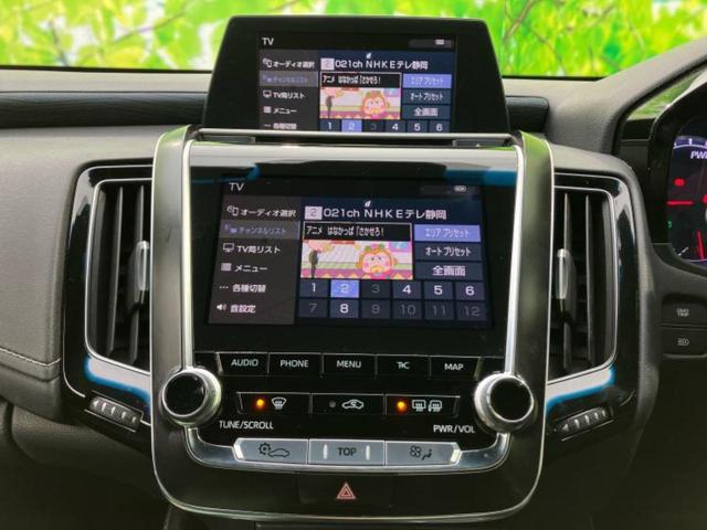 クラウンハイブリッド Ｓ　Ｃパッケージ　新品タイヤ／保証書／純正　８インチ　ＳＤナビ／トヨタセーフティセンス／シートヒーター　前席／車線逸脱防止支援システム／ドライブレコーダー　前後／ヘッドランプ　ＬＥＤ／ＵＳＢジャック　バックカメラ（11枚目）