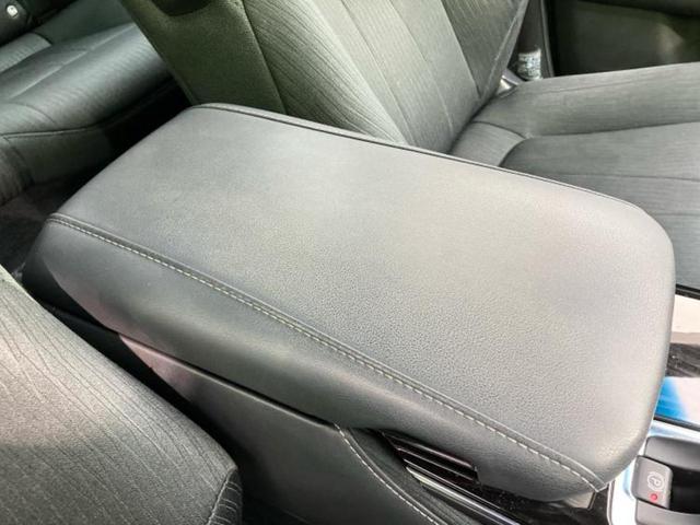 クラウンハイブリッド Ｓ　Ｃパッケージ　新品タイヤ／保証書／純正　８インチ　ＳＤナビ／トヨタセーフティセンス／シートヒーター　前席／車線逸脱防止支援システム／ドライブレコーダー　前後／ヘッドランプ　ＬＥＤ／ＵＳＢジャック　バックカメラ（26枚目）