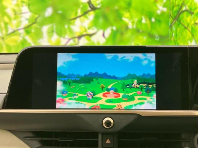 クラウンクロスオーバー ４ＷＤ　Ｇアドバンスドレザーパッケージ　純正エアロ／保証書／ディスプレイオーディオ＋ナビ１２．３インチ／デジタルインナーミラー／トヨタセーフティセンス／エアーシート　前席／パノラミックビューモニター／車線逸脱防止支援システム　革シート（13枚目）