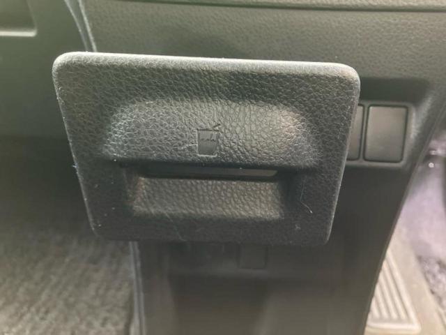 ヴォクシー ＺＳキラメキ　新品タイヤ／保証書／社外　ＳＤナビ／フリップダウンモニター　社外　１０インチ／両側電動スライドドア／ドライブレコーダー　社外／ヘッドランプ　ＬＥＤ／Ｂｌｕｅｔｏｏｔｈ接続／ＥＴＣ　後席モニター（37枚目）