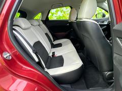 ＷＥＣＡＲＳではほぼ毎日新しい在庫車両を入荷しております！お客様のこだわりを叶える１台がきっとＷＥＣＡＲＳにあるはずです！ 5
