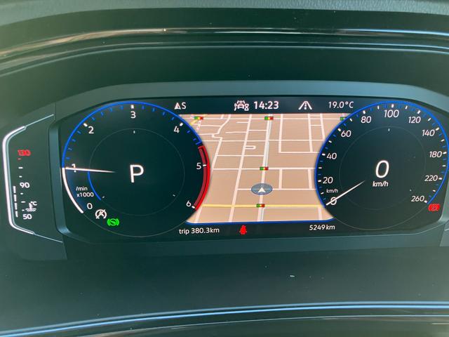 VOLKSWAGEN T-ROC TDI BLACK STYLE