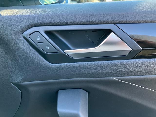 VOLKSWAGEN T-ROC TDI BLACK STYLE