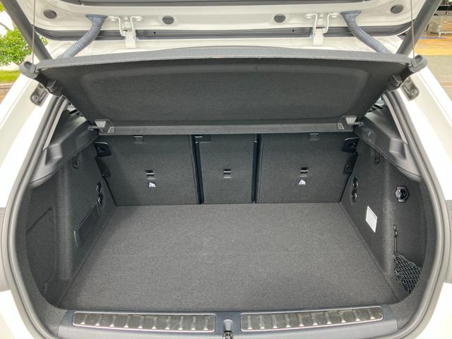 1シリーズ 118i プレイ ACC ワイヤレスチャージング 電動トランク ドラレコ(15枚目)