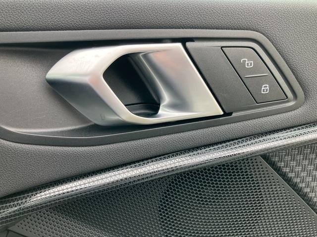 1シリーズ 118i プレイ ACC ワイヤレスチャージング 電動トランク ドラレコ(39枚目)