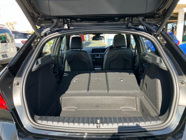 1シリーズ 118d Mスポーツ ヘッドアップディスプレイ ハーフレザー電動シート ワイヤレスチャージ アダプティブクルーズコントロール(15枚目)