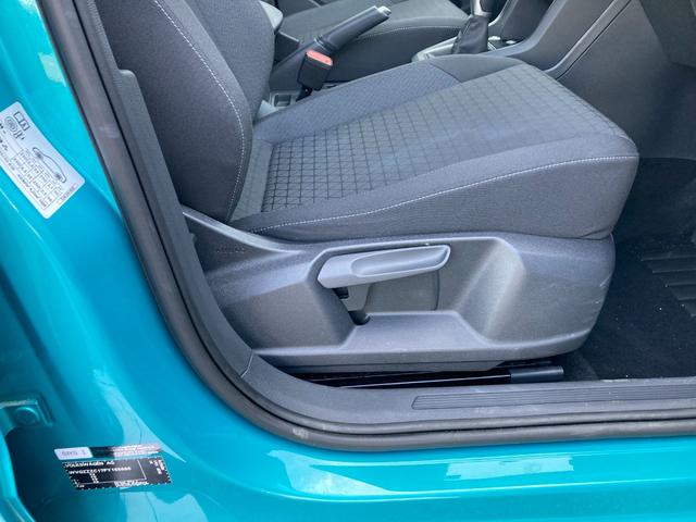 Ｔ－クロス ＴＳＩ　アクティブ　純正ナビ　アダプティブクルーズコントロール　アップルカープレイ（ワイヤレス）ブルートゥース接続　ブラインドスポットモニター　ルーフレール　リアカメラ　新車保証有（39枚目）