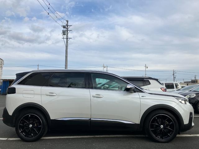 5008 GT ブルーHDi 純正ナビゲーション フルセグTV 社外19インチアルミ パノラマルーフ ドラレコ ETC 純正アルミ有 車検9年7月 タイヤ4本交換 BTオーディオ パワーリアゲート 衝突被害軽減ブレーキバックカメラ(4枚目)