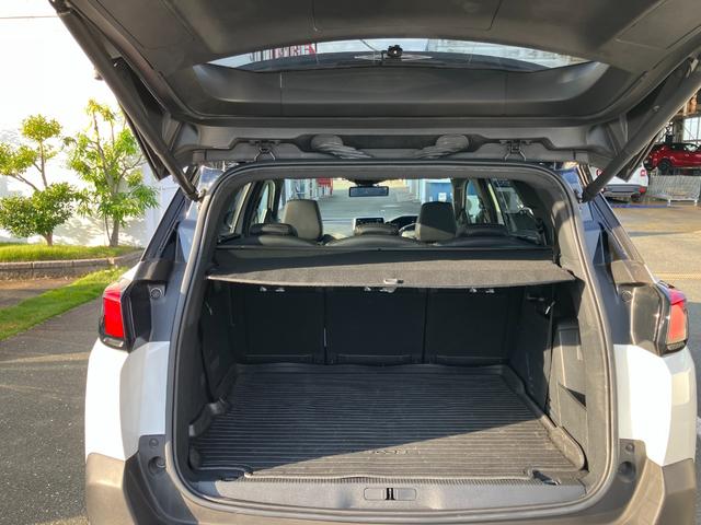 5008 GT ブルーHDi 純正ナビゲーション フルセグTV 社外19インチアルミ パノラマルーフ ドラレコ ETC 純正アルミ有 車検9年7月 タイヤ4本交換 BTオーディオ パワーリアゲート 衝突被害軽減ブレーキバックカメラ(8枚目)