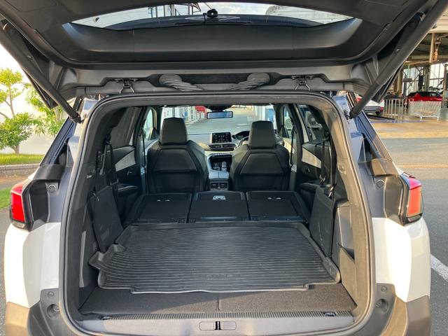 5008 GT ブルーHDi 純正ナビゲーション フルセグTV 社外19インチアルミ パノラマルーフ ドラレコ ETC 純正アルミ有 車検9年7月 タイヤ4本交換 BTオーディオ パワーリアゲート 衝突被害軽減ブレーキバックカメラ(10枚目)