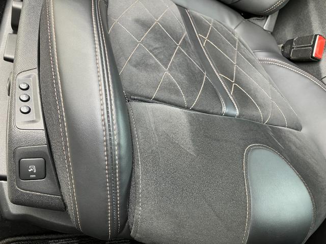 5008 GT ブルーHDi 純正ナビゲーション フルセグTV 社外19インチアルミ パノラマルーフ ドラレコ ETC 純正アルミ有 車検9年7月 タイヤ4本交換 BTオーディオ パワーリアゲート 衝突被害軽減ブレーキバックカメラ(19枚目)