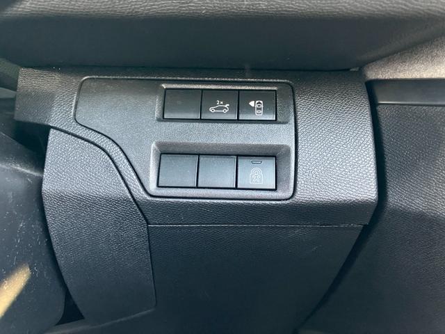 5008 GT ブルーHDi 純正ナビゲーション フルセグTV 社外19インチアルミ パノラマルーフ ドラレコ ETC 純正アルミ有 車検9年7月 タイヤ4本交換 BTオーディオ パワーリアゲート 衝突被害軽減ブレーキバックカメラ(39枚目)