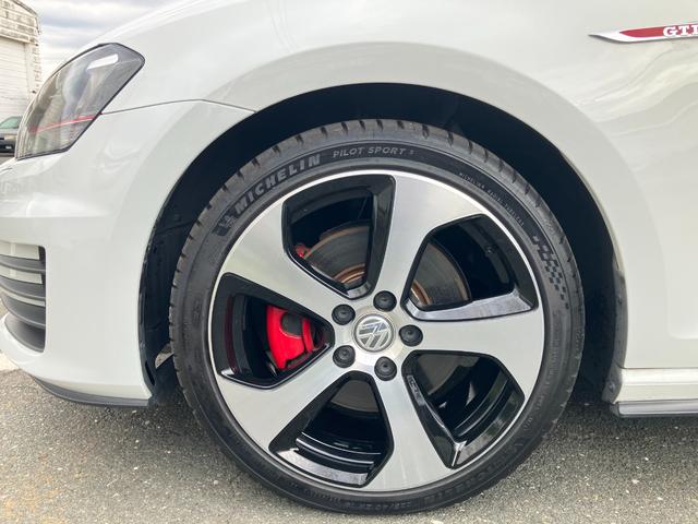 ゴルフGTI ベースグレード アクティブクルーズコントロール メモリーナビ 地デジTV ドライブレコーダー ETC DCC(5枚目)