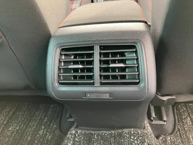 ゴルフGTI ベースグレード アクティブクルーズコントロール メモリーナビ 地デジTV ドライブレコーダー ETC DCC(18枚目)