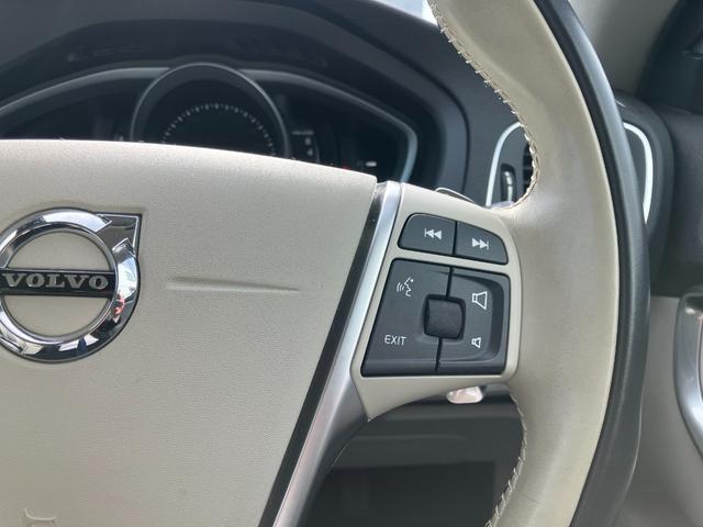 Ｖ４０ Ｔ３　アマゾンブルーエディション　限定車　パノラマガラスルーフ　純正ナビゲーション　フルセグＴＶ　電動シート　バックカメラ　ドラレコ　ＥＴＣ（32枚目）