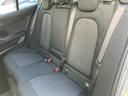 十分なスペースのあるリアシートです。ヘッドクリアランスも取れているので長距離ドライブでも平気です。